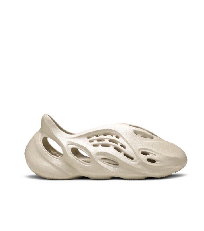 Yeezy サンダル　foam runner 箱あり Adidas Yeezy Foam RNNR Sand - FY4567 Size 12 | eBay