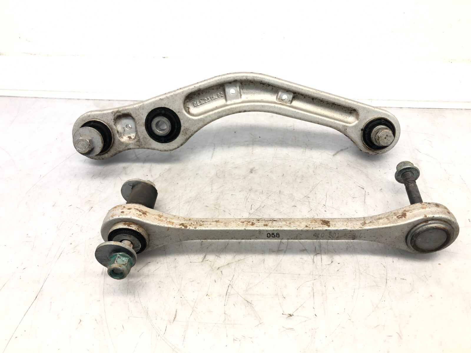 2014-2018 BENTLEY FLYING SPUR AWD RIGHT PASS REAR UPPER CONTROL ARM SET OEM