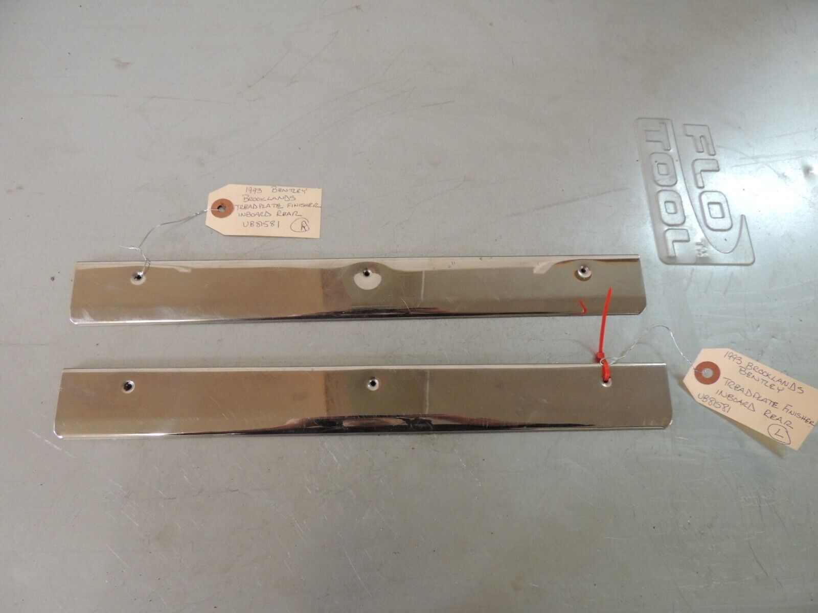 93 Bentley Brooklands/RollsRoyce Treadplate Finisher Inboard Rear L & R UB81581