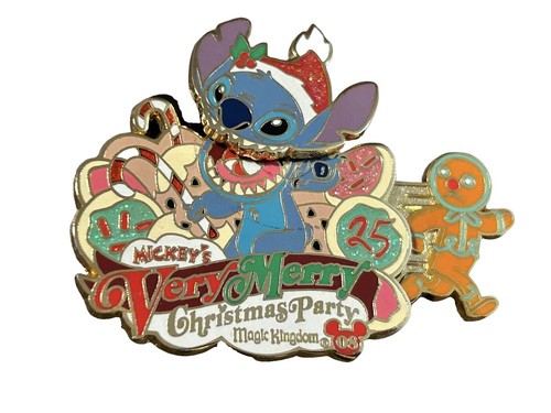 Tokyo Disney Resort Game Prize Pin TDS 30th Christmas Stitch