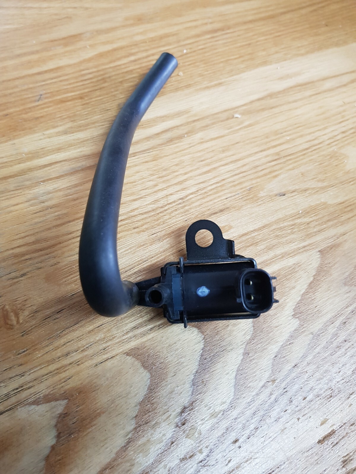 Genuine Ford Fuel Vapour System Solenoid Hose 1197692 for sale  