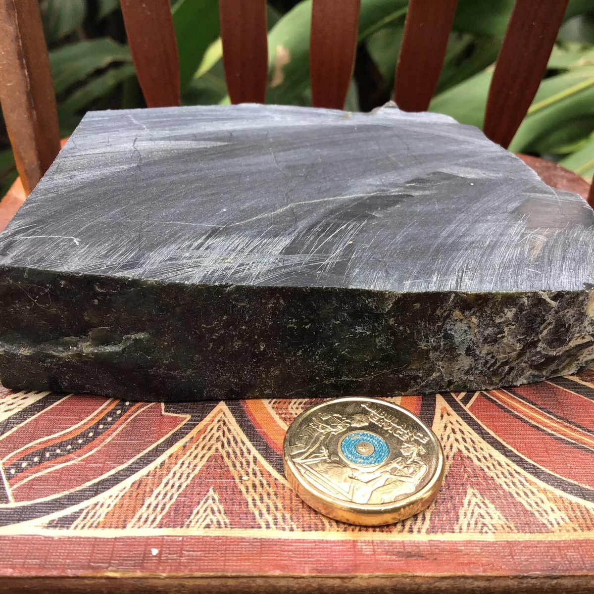 Natural black jade deals