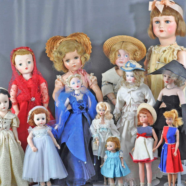 Antique to Modern Dolls Antique to Modern Dolls