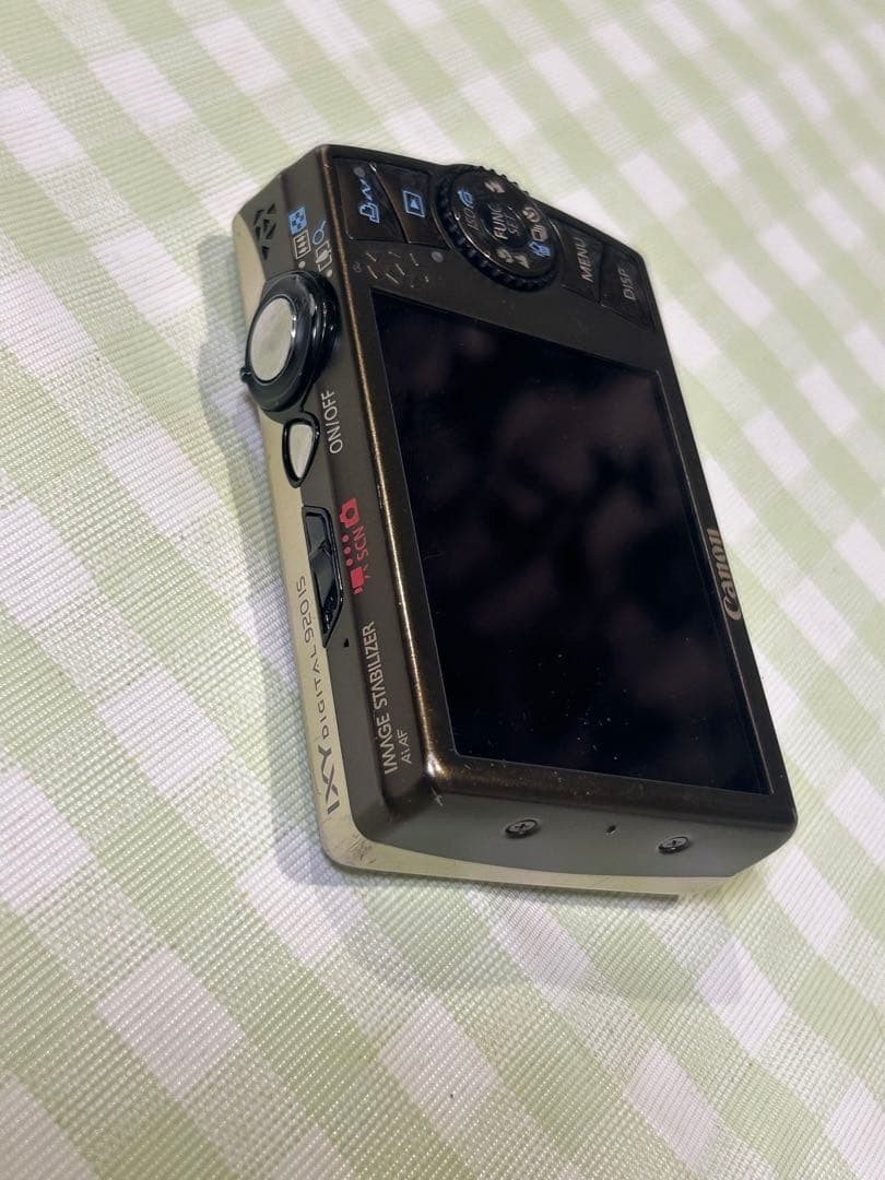 Canon IXY DIGITAL 920 IS 10.0MP Compact Digital Camera Gold