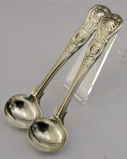 PESANTI 47g CUCCHIAI DI SALE ARGENTO STERLING ANTICO 1844 STEMMA TORO GIREVOLE