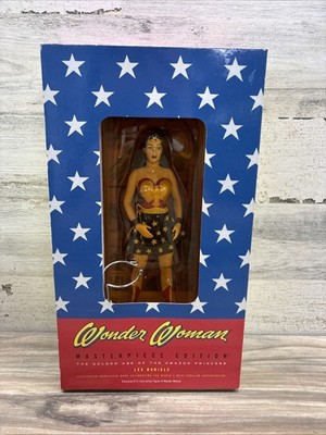 Wonder Woman DC Masterpiece Edition Vintage Action Figure & HC Book  8 1/2''