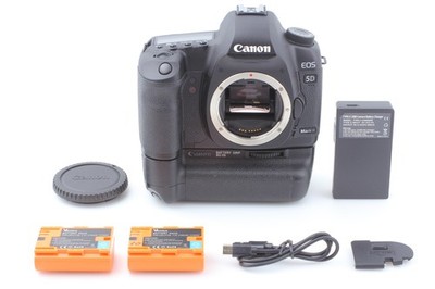 Canon EOS 5D Mark II 21.1 MP Digital SLR DSLR Camera w/BG-E6 Battery Grip [MINT]