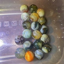 Lot of Vintage Marbles Swirles 19 Marbles Vitro Akro Peltier estate find VIDEO