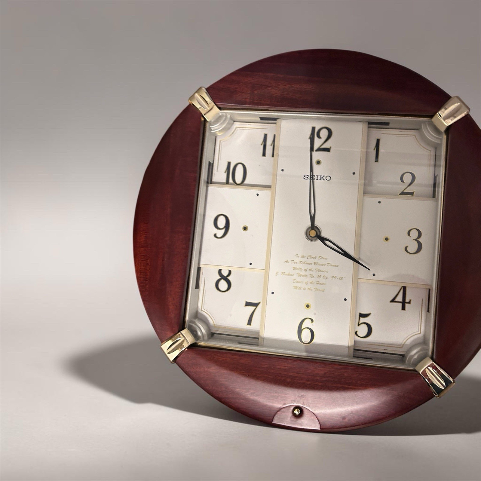 Seiko melodies in motion musical wall clock QXM154BRH - Brahms & Christmas Optio