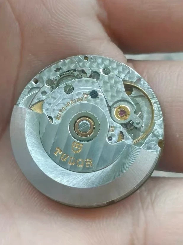 Movimiento Automático Tudor Original 2834-2 Funcionando Foto 3 de 4