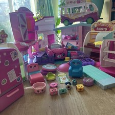 Lot of Shopkins Incomplete Sets and Assortment of Accessories Moose Toys