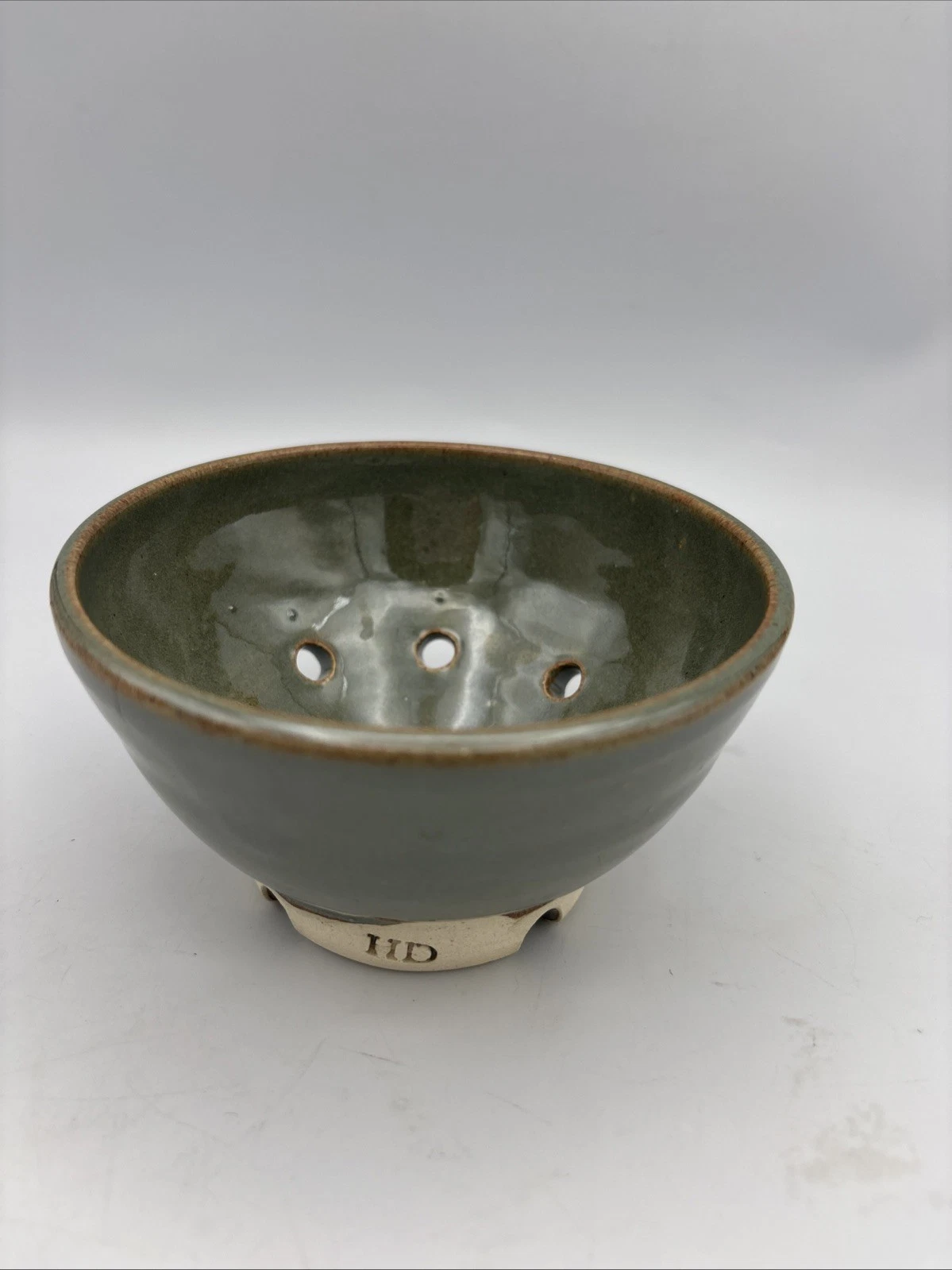 Artisan Pottery Stoneware Colander Berry Bowl Strainer Green 4” Diameter