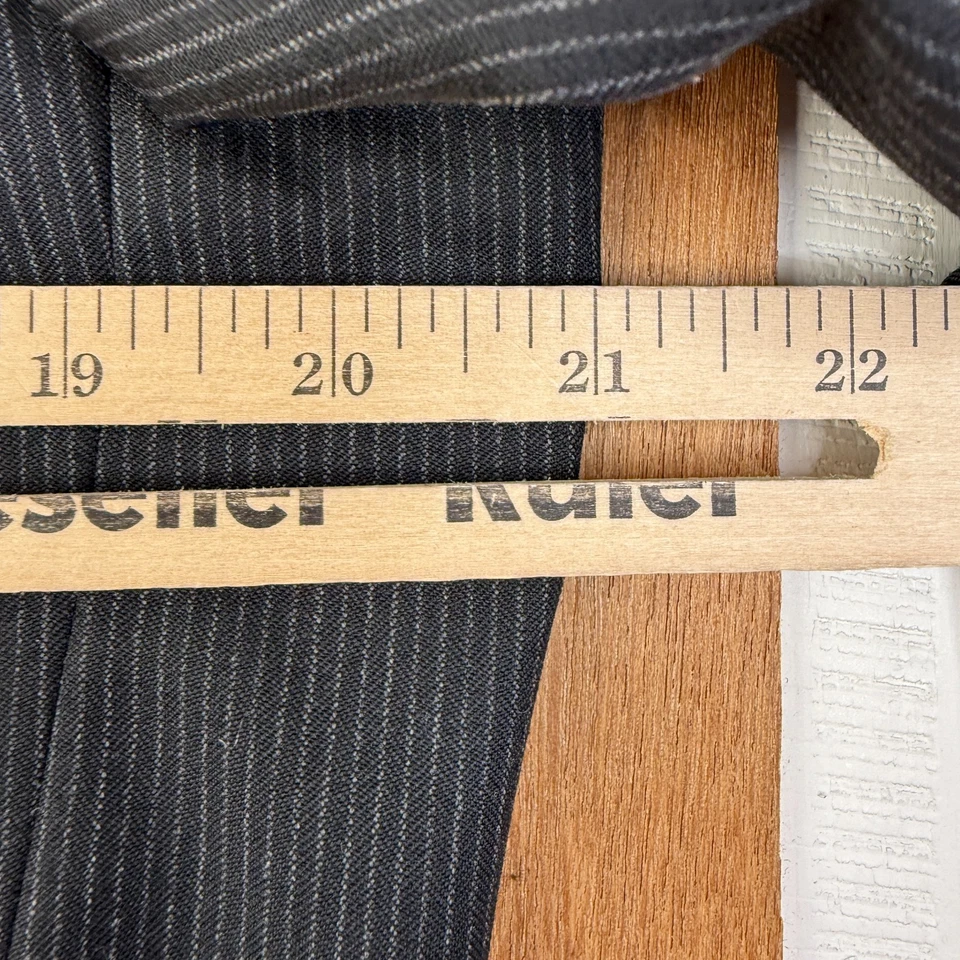 Calvin Klein Suit Mens 40R Black Pinstripe 2 Button Wool Blend Pants 34x29 Flat - Image 3 of 4