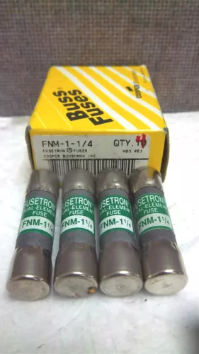 BOX OF 4 COOPER BUSSMANN FUSETRON FUSES FNM-1-1/4 NEW FNM114