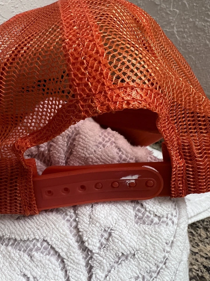 Sombrero de camionero Chevrolet Motor Co naranja/tostado envejecido con logotipo Foto 3 de 4