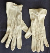 Nice Vintage Beige Color Nylon Lady  s Dress Gloves   GDC   NICE VINTAGE GLOVES
