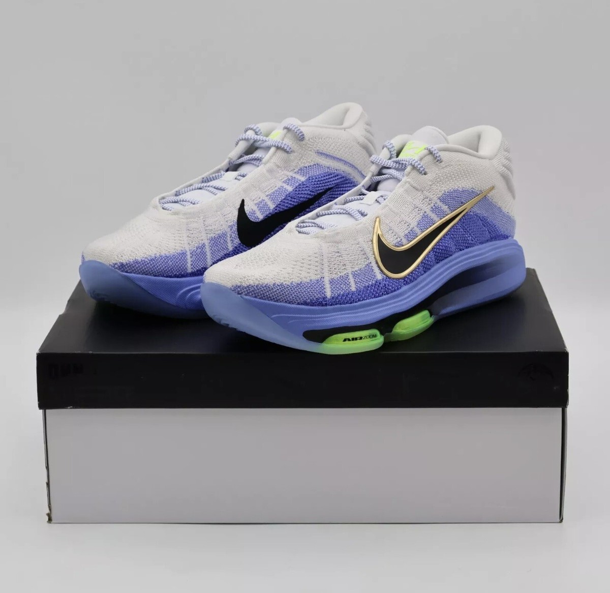 Size 9.5-Nike Air Zoom G.T. Hustle 3  display picture 1