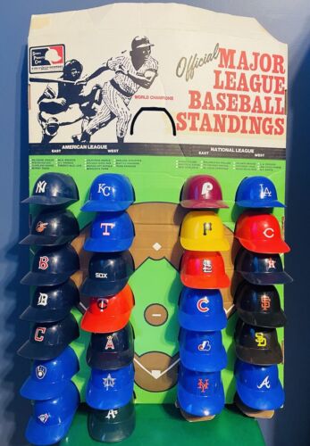 1977 MLB Dairy Queen Sundae In A Helmet Display Board With Helmets. - Afbeelding 1 van 8