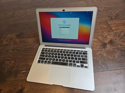 Apple MacBook Air 2017 13'' A1466 Core i7 2.2GHz 8GB RAM 256GB SSD Grade A