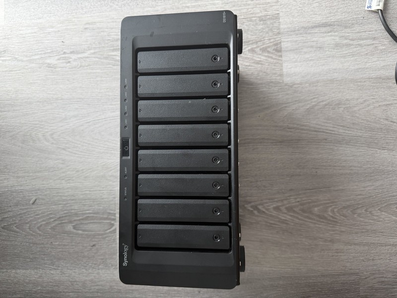 Synology DS1815+ 8 bay NAS 2GB RAM - Fully Working