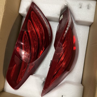 Mercedes Benz S 550 S 600 S 63 AMG OEM Tail Lights 2014-2017 Left/right *broken 