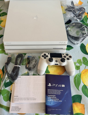 PlayStation 4 Pro Glacier White 1TB mit OVP
