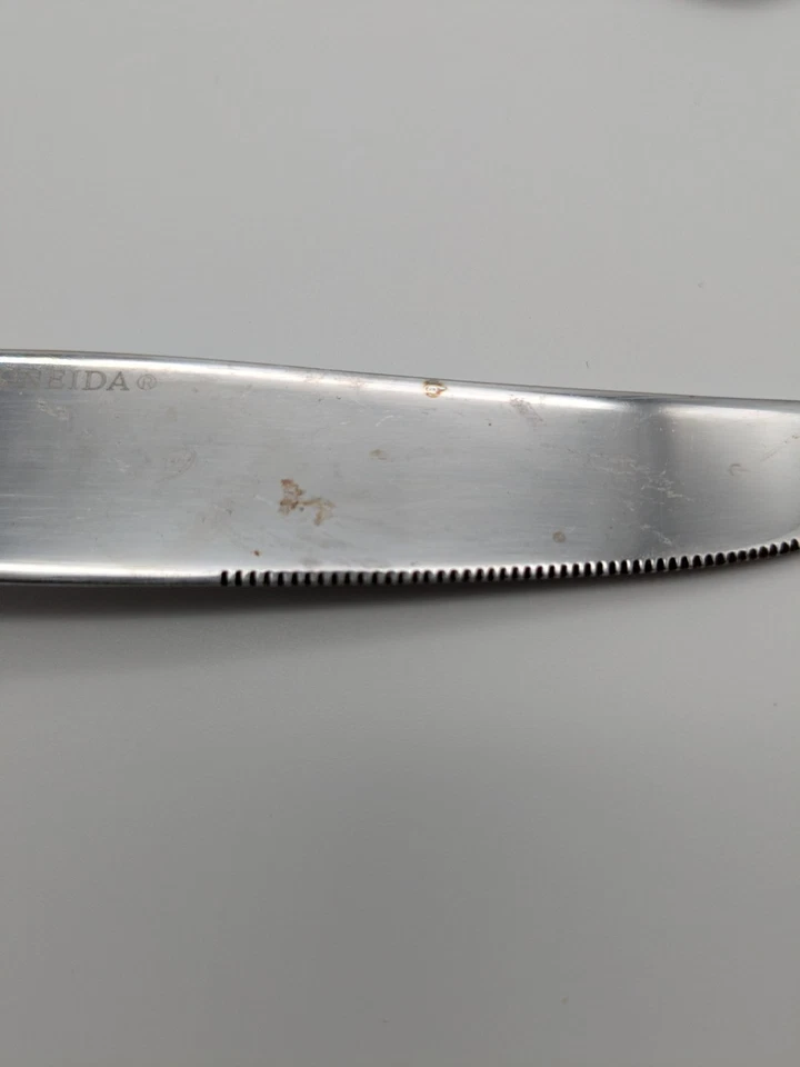 Juego de cubiertos con cuentas de acero inoxidable Oneida Countess 33 piezas Foto 2 de 4