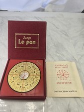Calibro Sangs Lopan Feng Shui 1992 in scatola di velluto con manuale