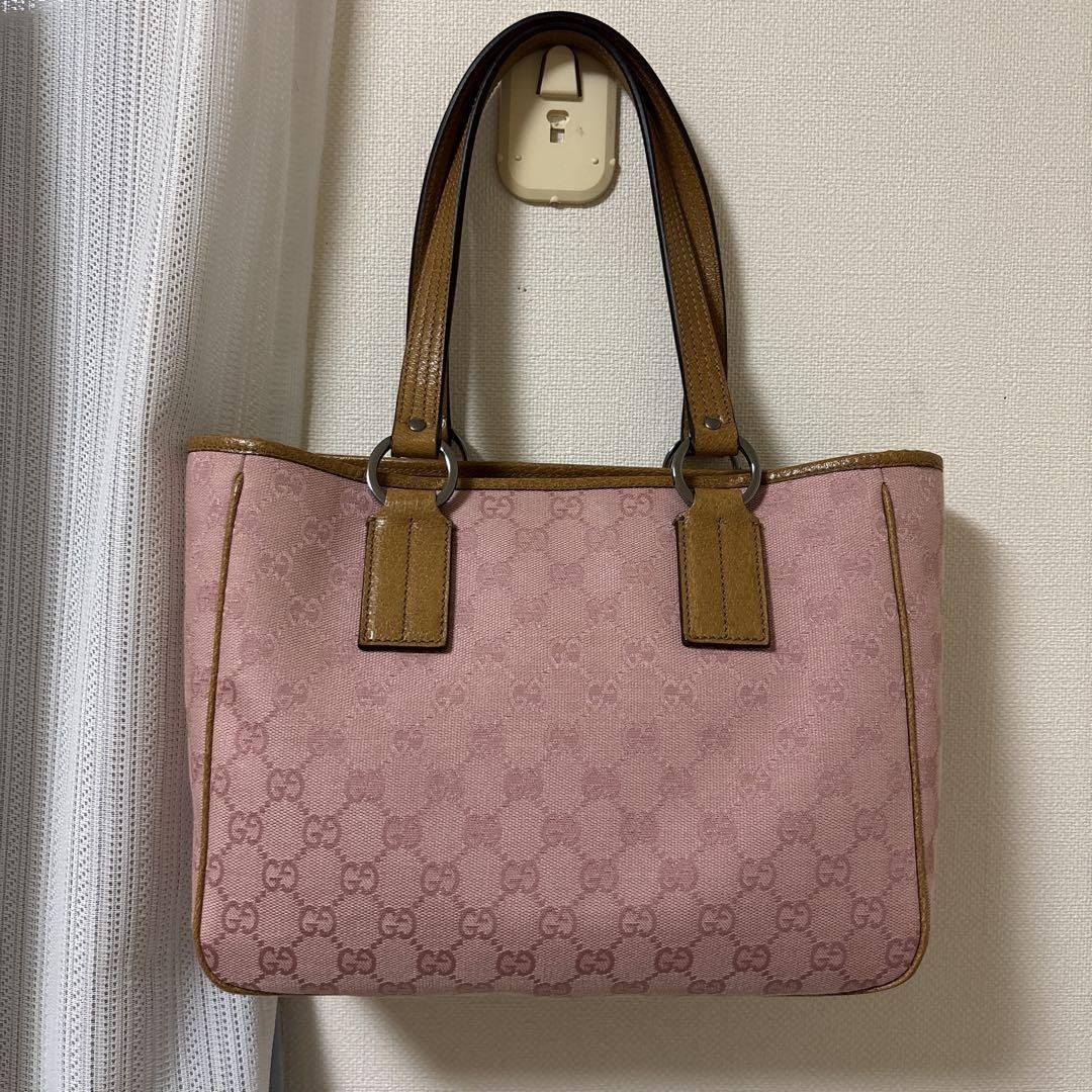 GUCCI bag pristine condition luxury designer handbag