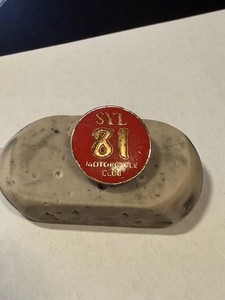 HELLS ANGELS SUPPORT PIN SYL 81 MOTORCYCLE CLUB  0.75" DIA SMALLER SIZE USED CON