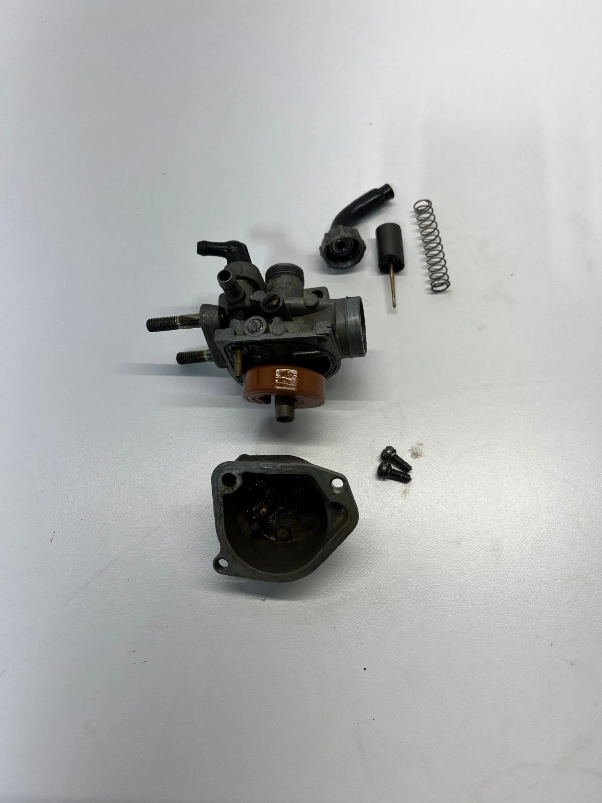 83 1983 Honda Urban Express 50 NU50 OEM Carb Carburetor Bowl Body Assembly