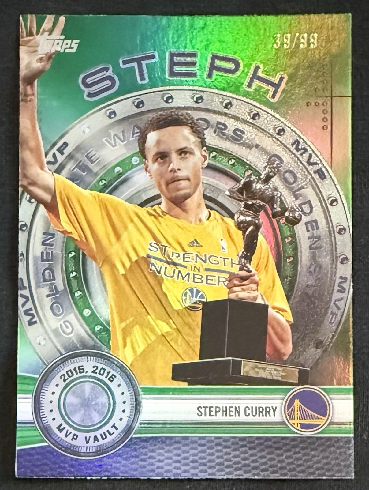 2025 Topps Flagship Stephen Curry 2015/16 MVP Vault #MVP-6 Green Foil 39/99