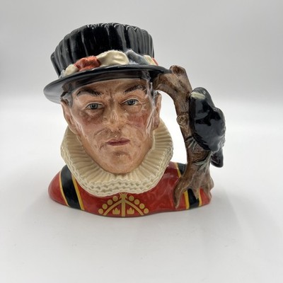 Royal Doulton YEOMAN OF THE GUARD Large Toby Jug Character Mug D6873 England 