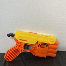 Nerf Alpha Strike FANG QS-4 4 Dart Blaster Nerf Gun. Pre-owned