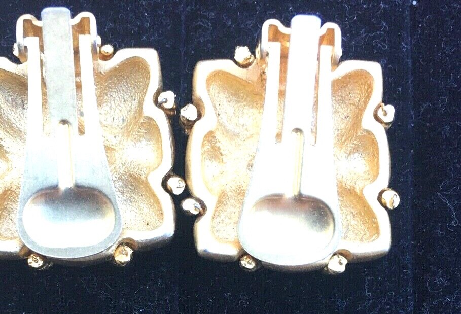 Vintage Earrings Gold Rectangular Shaped Clip On … - image 8
