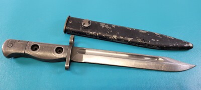 Vintage British LIA3. Bayonet Knife + Scabbard English 9600257 D