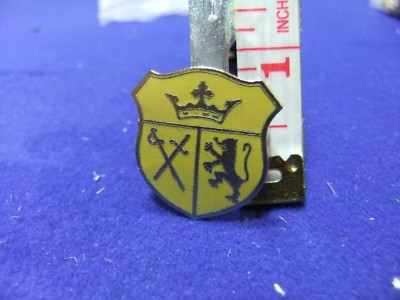 Vintage Abzeichen Wappen Wappen Schild Krone Schwerter Löwe zügellos Souvenir Royal 