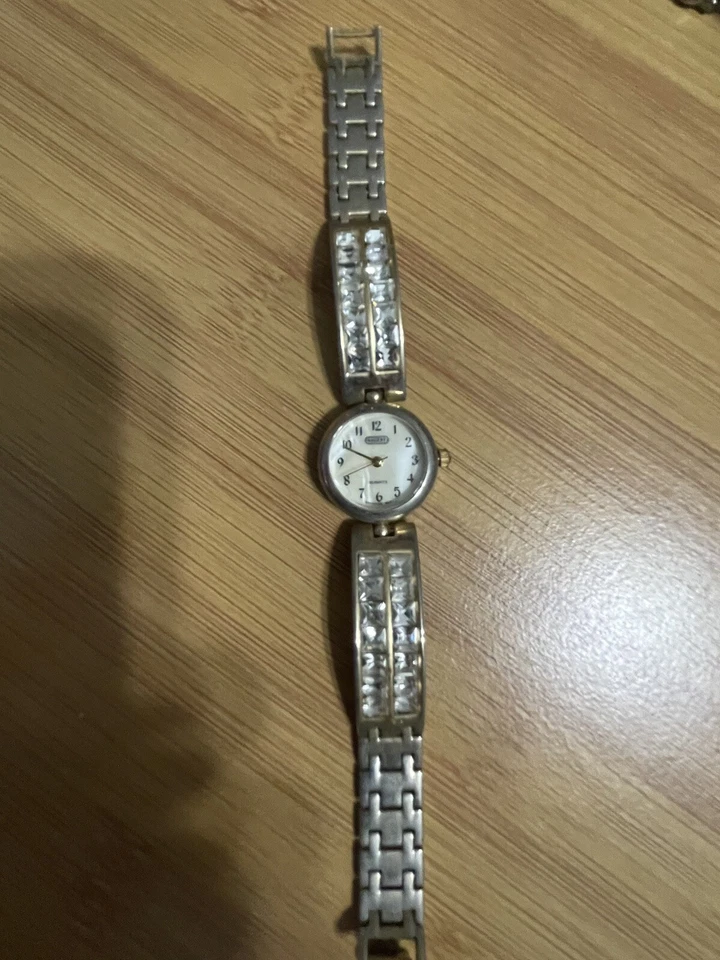Vintage Regent Watch Womens Silver Tone Mother Of Pearl Dial & Bejeweled Band!! - Image 4 of 4