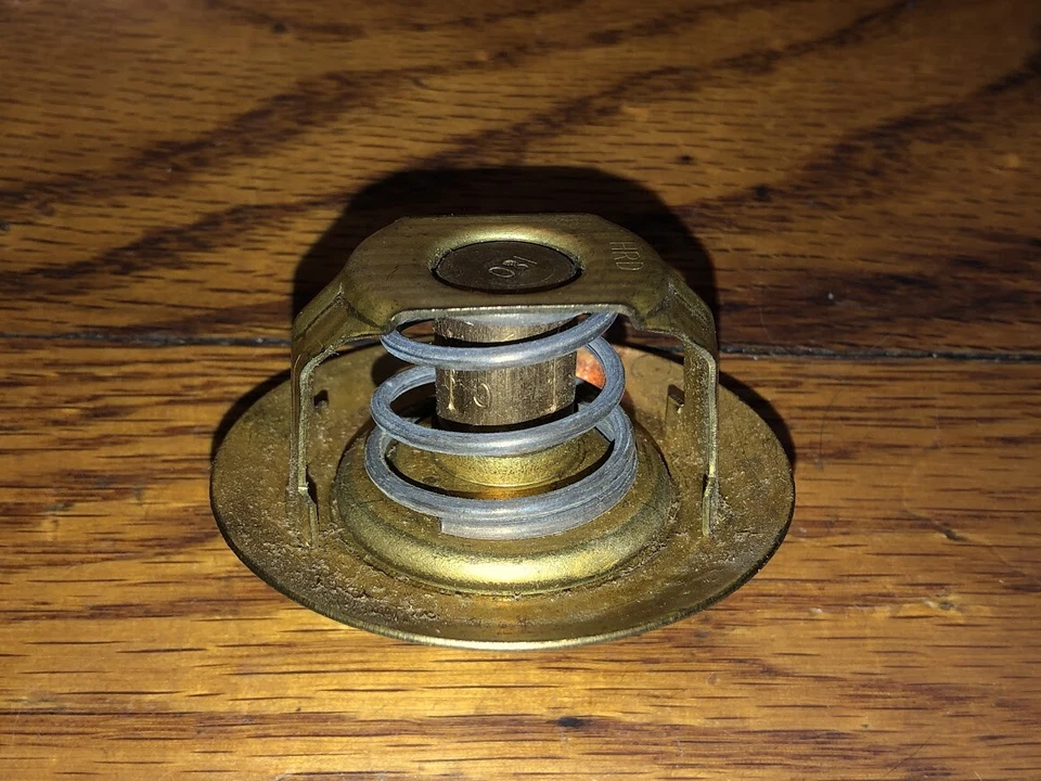 Termostato Pontiac Streamliner 6 8 222-233-249-268 NOS GM Harrison 1937-1953 Foto 4 de 4