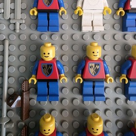 Lot of 15 Lego Vintage Castle Lion Knight Minifigures 6080 
