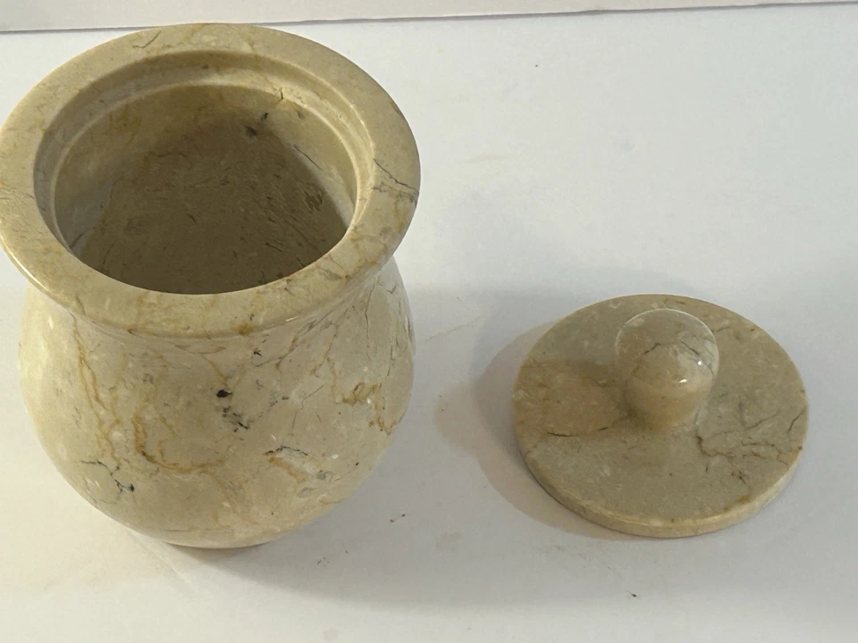 Jarrón de mármol champán natural Creative Home soporte para bolas de algodón beige Foto 4 de 4