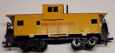 Vintage Bachmann HO Gauge 36 Wide Vision Caboose Union Pacific 25743