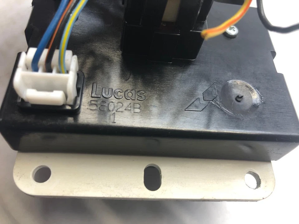 1999 Dodge Ram 1500 Temperature A/C Control Panel W/ Heated Mirror ID 55056702AC - Image 4 of 4