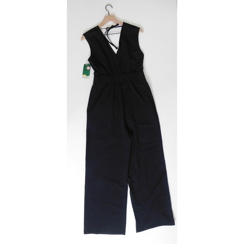 NWT!! HALARA V Neck Backless Tie Back Black Jumpsuit Wide Leg Stretch Medium - Picture 8 of 13
