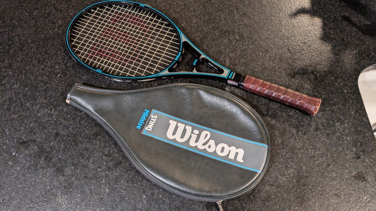 Raquette de tennis Wilson Sting Graphite avec poignée COVER 4 3/8