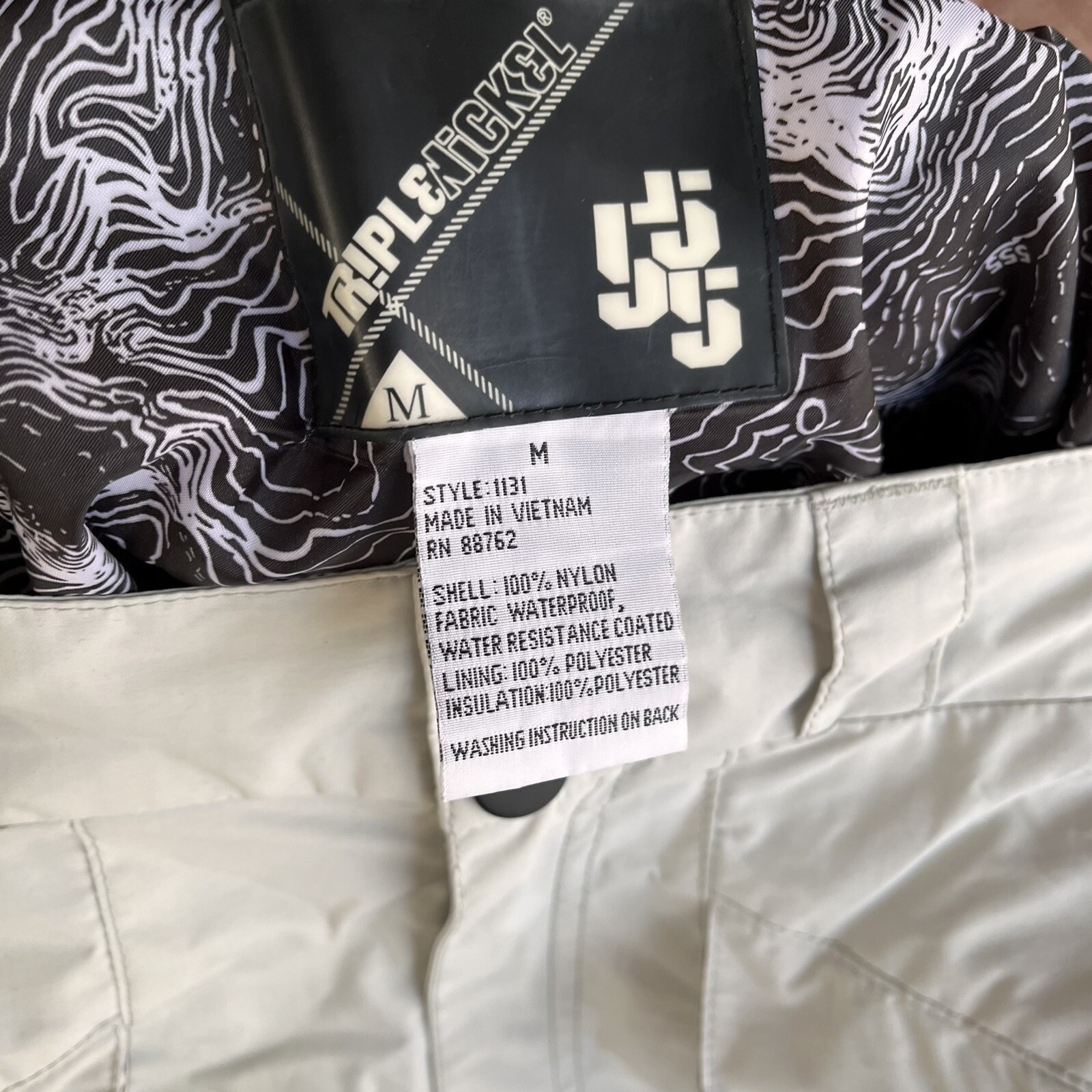 555 Triple Nickel Men&rsquo;s  Snowboard Ski Pants, Size: M Cream Color EUC