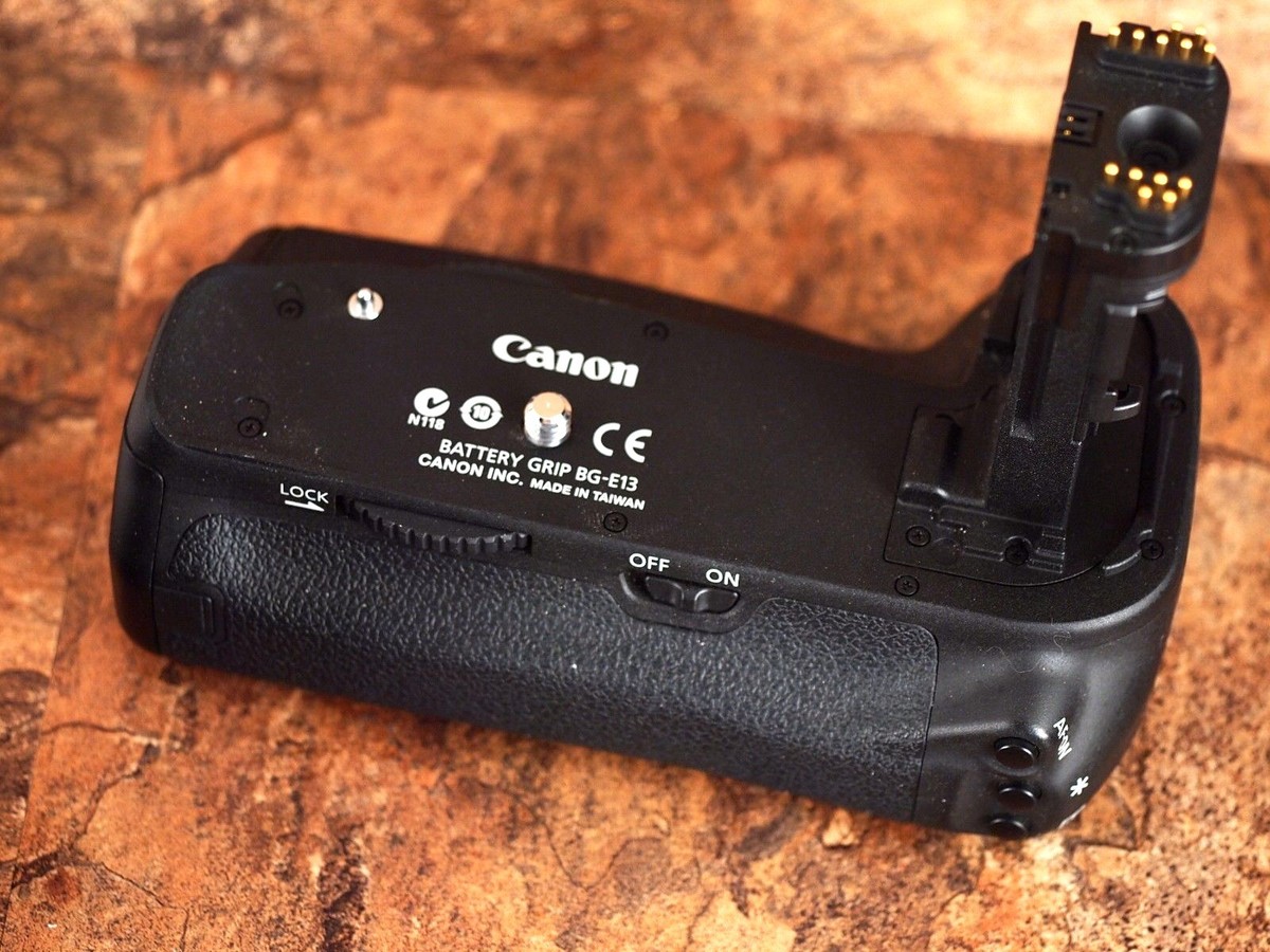 Canon EOS 6D Camera + Canon BG-E13 Grip 688956957748| eBay Canon EOS 6D Camera + Canon BG-E13 Grip 688956957748| eBay