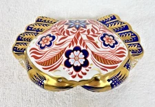 Royal Crown Derby Imari Crab Paperweight Gold Stopper Hand Painted Gold Details