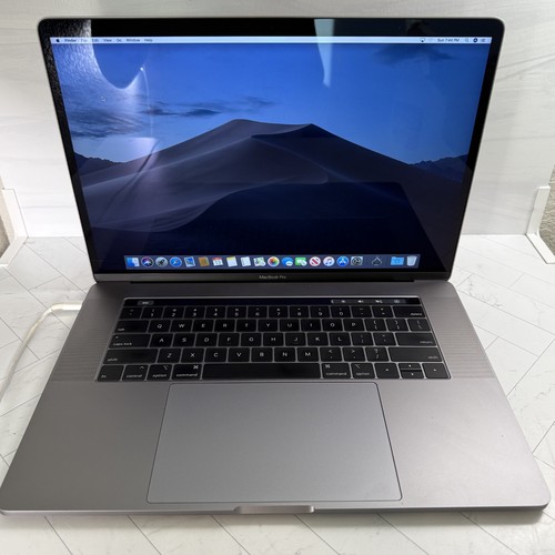 MacBook Pro 2018 15" 1 TB 32 GB 2.9 GHz Core i9 Space Gray (Bad/No Batt) #H410