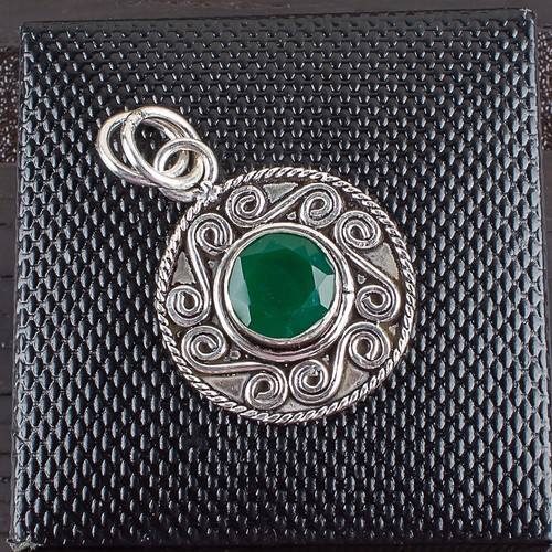 Handcrafted Green Onyx Gemstone 925 Sterling Silver Jewelry Chain Pendant 1.2" - Picture 7 of 8
